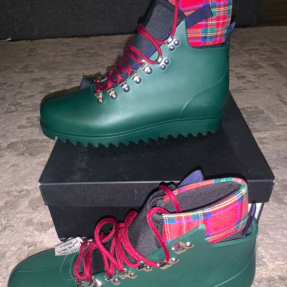 Barneys New York men’s boots